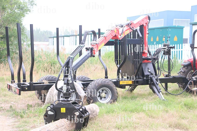 5m timber crane on the trailer 5m timber crane on the trailer